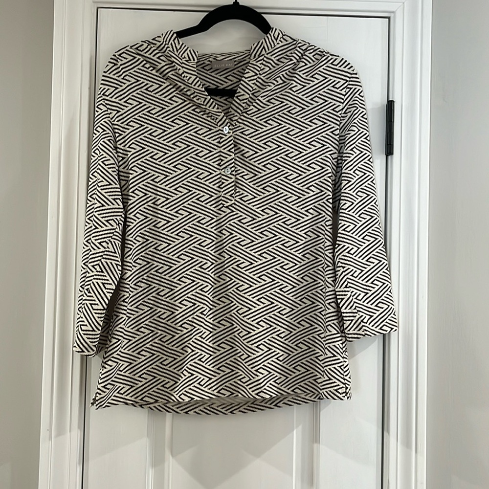 Ellie Kai three quarter sleeve top